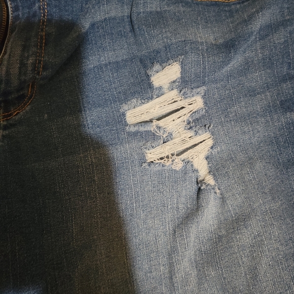 C Est 1946 denim shorts - Picture 3 of 4